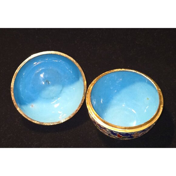 Vintage Cloisonné Apple Trinket Box With Floral Enamel Design - Picture 6 of 7